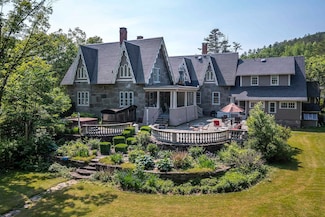 1589 Main St, Cavendish, VT 05142
