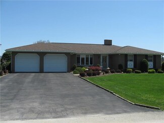 579 Ridgeview Rd, Mount Pleasant, PA 15666