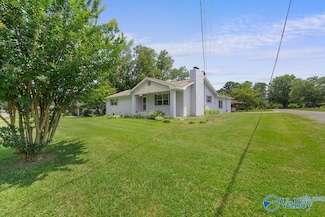 2513 Barnes Dr, Gadsden, AL 35903