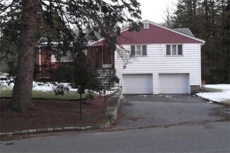 145 Laconia St, Lexington, MA 02420