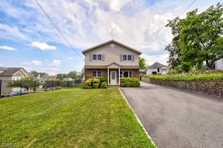 95 Kiel Ave, Butler, NJ 07405