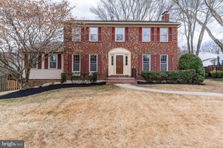 7608 Hayfield Rd, Alexandria, VA 22315
