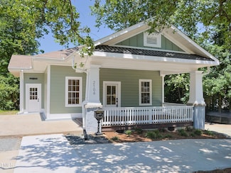 2106 University Dr, Durham, NC 27707