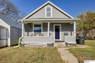 6524 Wirt St, Omaha, NE 68104