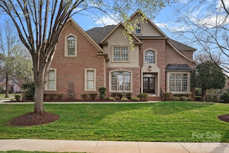 18334 Dembridge Dr, Davidson, NC 28036