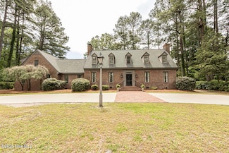 4001 Lochinvar Ln, Rocky Mount, NC 27804