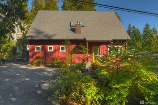 20564 Gerald Cliff Dr NE, Indianola, WA 98342
