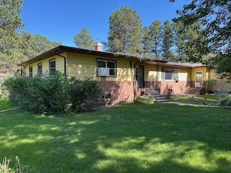 722 Cedar St, Upton, WY 82730
