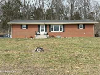 406 S Hillcrest Dr, Livingston, TN 38570