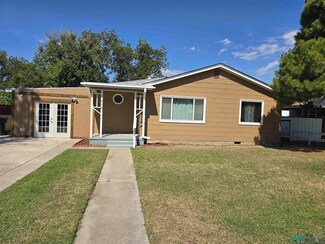 310 Glendale St, Carlsbad, NM 88220