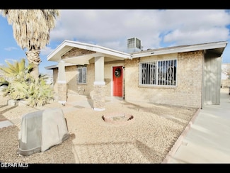 10153 Aldrin Cir, Socorro, TX 79927