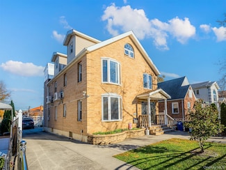 24563 61st Ave, Little Neck, NY 11362