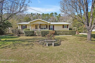 1937 Gordon Acres Dr, Wilmington, NC 28411