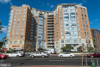 555 Massachusetts Ave NW Unit 806, Washington, DC 20001