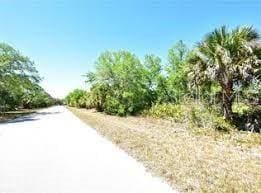 17126 Cynthia Ln, Port Charlotte, FL 33948