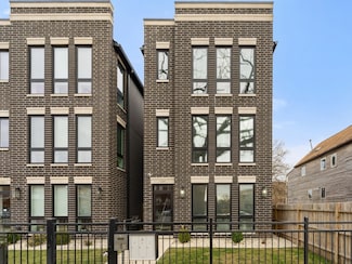 5205 S Wabash Ave, Chicago, IL 60615