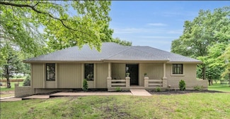 9414 Cyclone Ln, Lees Summit, MO 64064