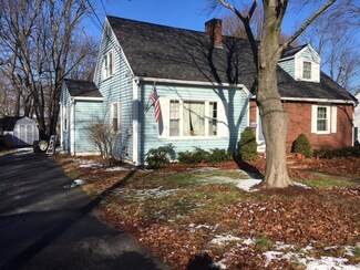 39 Sunset Rd, Portsmouth, NH 03801