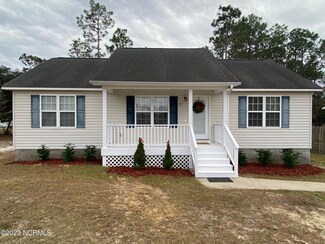 91 High Point Rd, Southport, NC 28461