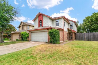 2117 Holly Hill Ln, Carrollton, TX 75007