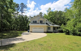 100 Maritime Ct, Havelock, NC 28532