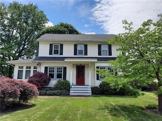 6 Chestnut St, Cornwall, NY 12518