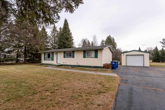 2438 Rainbow Dr, Kronenwetter, WI 54455