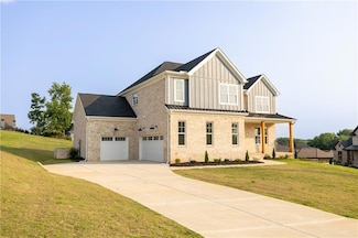 982 Wildberry Ct, Jefferson, GA 30549