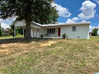 302 Burke Ave NW, Jacksonville, AL 36265