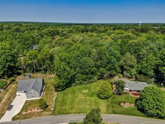 112 Trinity Dr, Elon, NC 27244