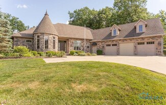 7913 Lookout Cir, Monclova, OH 43542