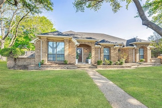 902 Williamsburg Dr, Ennis, TX 75119
