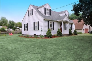 65 Sampson St, Chicopee, MA 01020