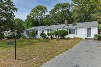 143 Nottingham Dr, Centerville, MA 02632