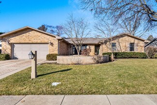 2123 Seaton Ct, Champaign, IL 61821
