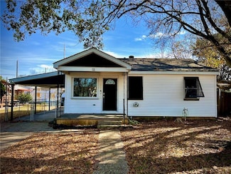 13 Old Hickory Ave, Chalmette, LA 70043
