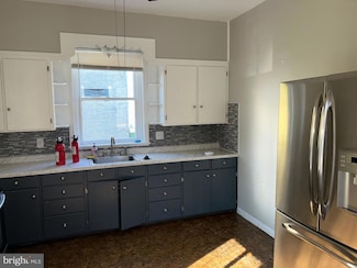 422 King St Unit 2, Pottstown, PA 19464