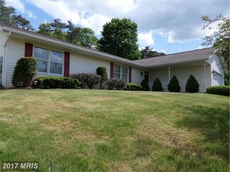 204 Summit Dr, Ridgeley, WV 26753