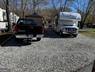 155 Fishtail Cir, Cleveland, GA 30528