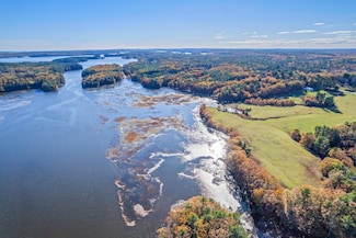 323 Montsweag Rd, Woolwich, ME 04579