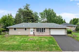 1300 Winnetka Ave N, Golden Valley, MN 55427