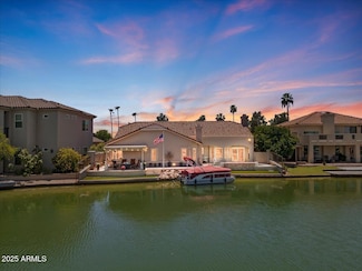 2136 E Freeport Ln, Gilbert, AZ 85234