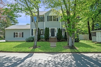 26 Harvest Rd, Reading, MA 01867