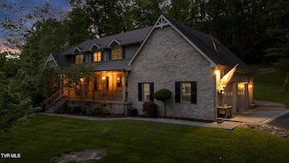 588 Spring Valley Rd, Bristol, VA 24201