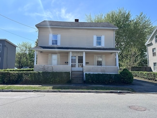 27 Abbey St, Chicopee, MA 01013