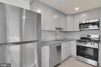 1306 Edgehill Rd, Darby, PA 19023