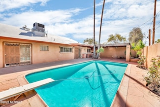 223 N Rojen Ct, Tucson, AZ 85711