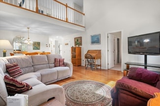 168 Cannon Forge Dr, Foxboro, MA 02035