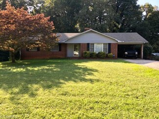 383 Wildwood Ln, Winston Salem, NC 27107