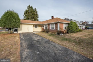 1 Madestone Ln, Willingboro, NJ 08046